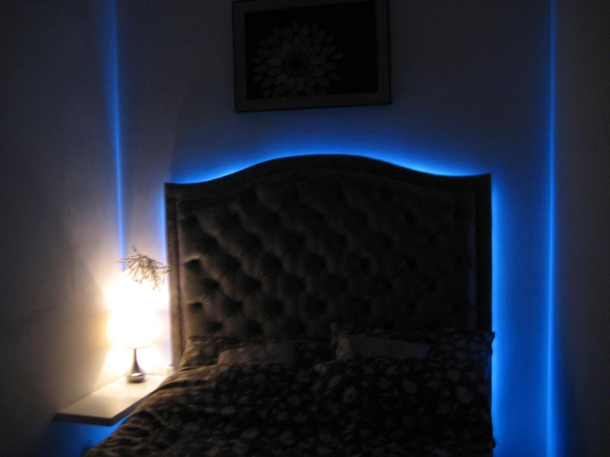 Apartament Neon Gdynia Esterno foto